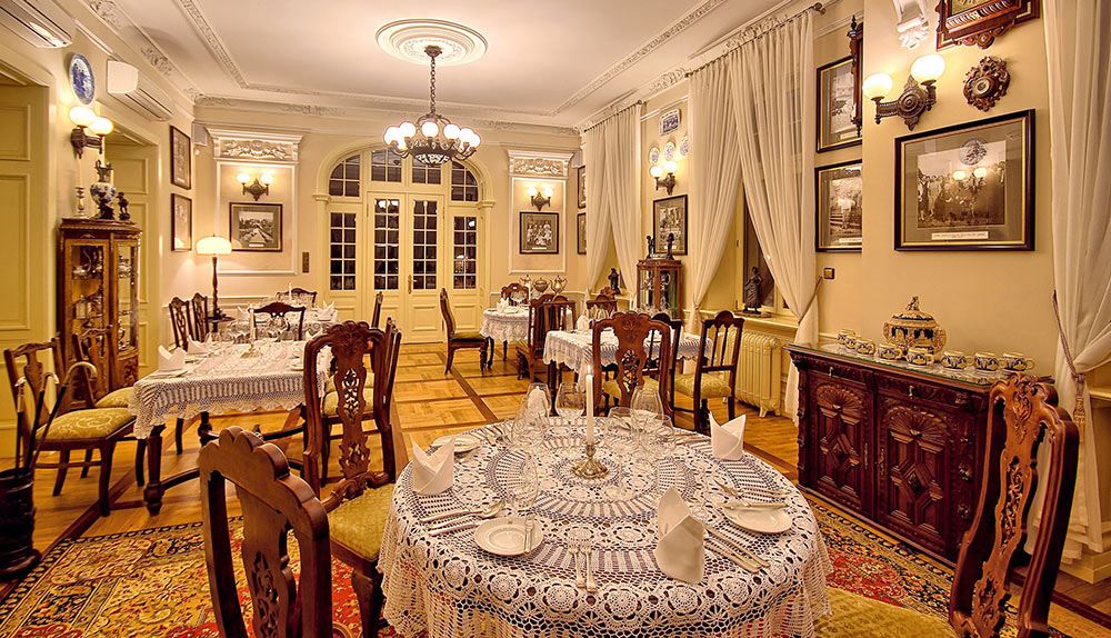 pałac restauracja Pałac Tłokinia